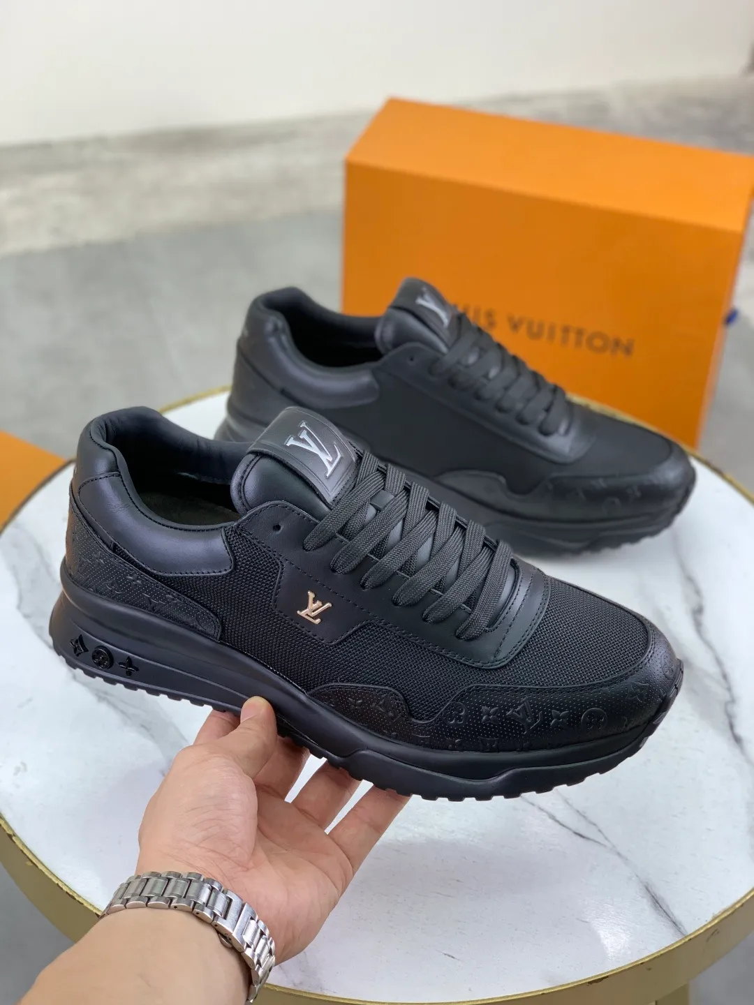 Men's men's shoes P680 new style 💶[LOUIS VUITTON] (original order) new style 🍀LV Louis Vuitton * - top version of LV classic trendy shoes! Use imported original cowhide and water-dyed cowhide lining. The latest original wear-resistant TPU combination outsole! High quality products! Multiple colors available, code number: 38-44 (45 46 customized)